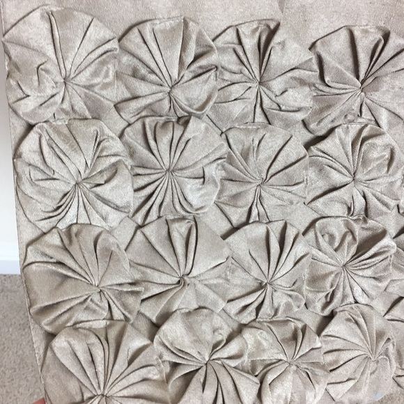 Inspired Tapestries Dark Beige Bows Table Runner - Picture 2 of 5